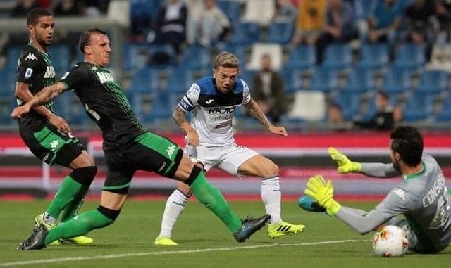 Soi keo nha cai Brescia vs Sassuolo 02h45 ngay 19 12 VDQG Italia