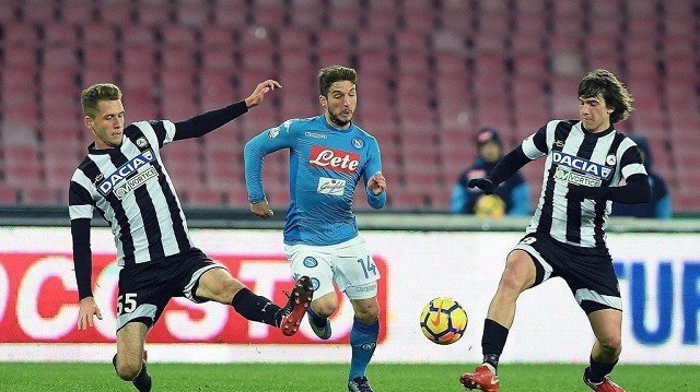 Soi keo nha cai Udinese vs Napoli 1h00 ngay 08 12 VDQG Italia